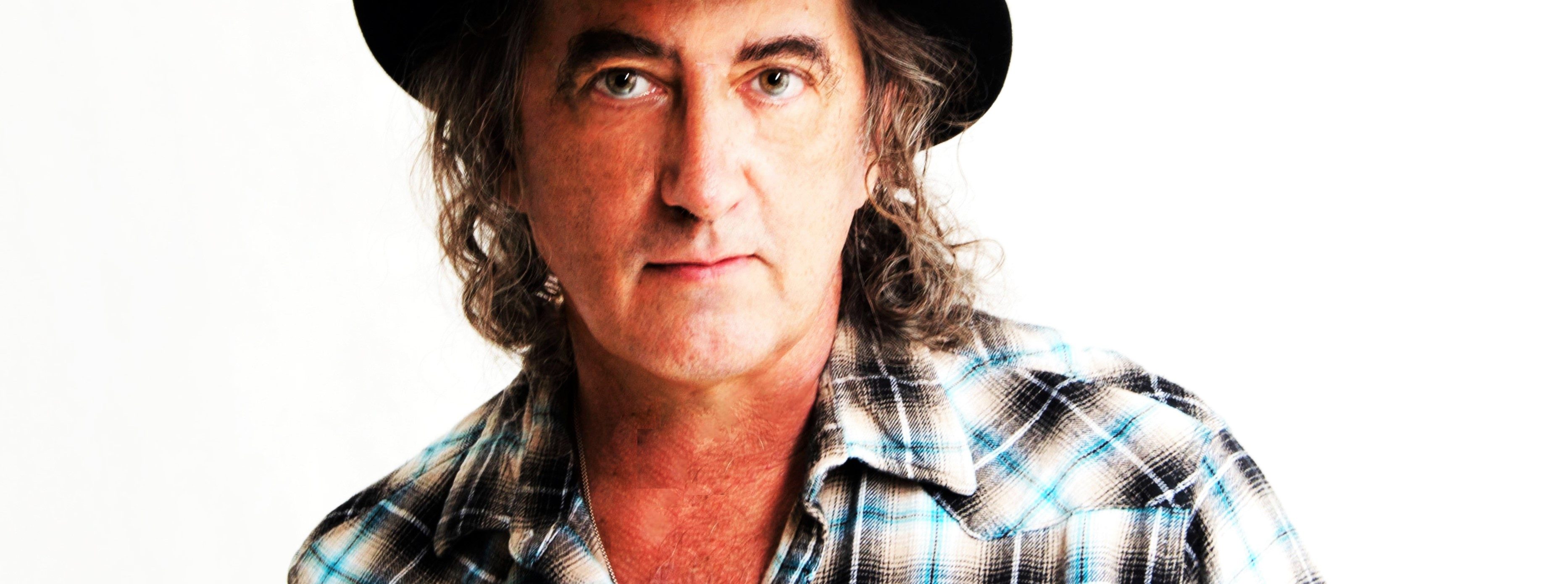 PREMIERE: James McMurtry, “If It Don’t Bleed”