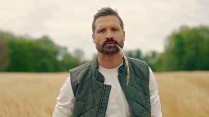 Behind the Song: Walker Hayes' Viral Hit “Fancy Like”