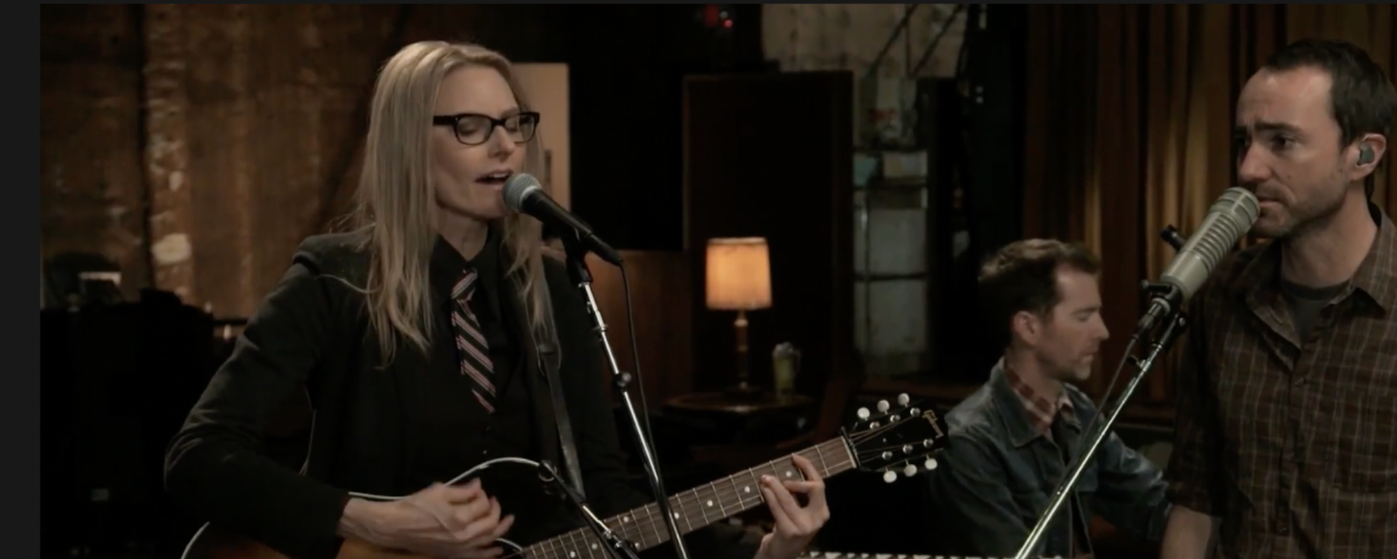 Video Premiere: Exclusive Clip of Aimee Mann Performing “Living A Lie” On Nigel Godrich’s ‘From The Basement’ Series