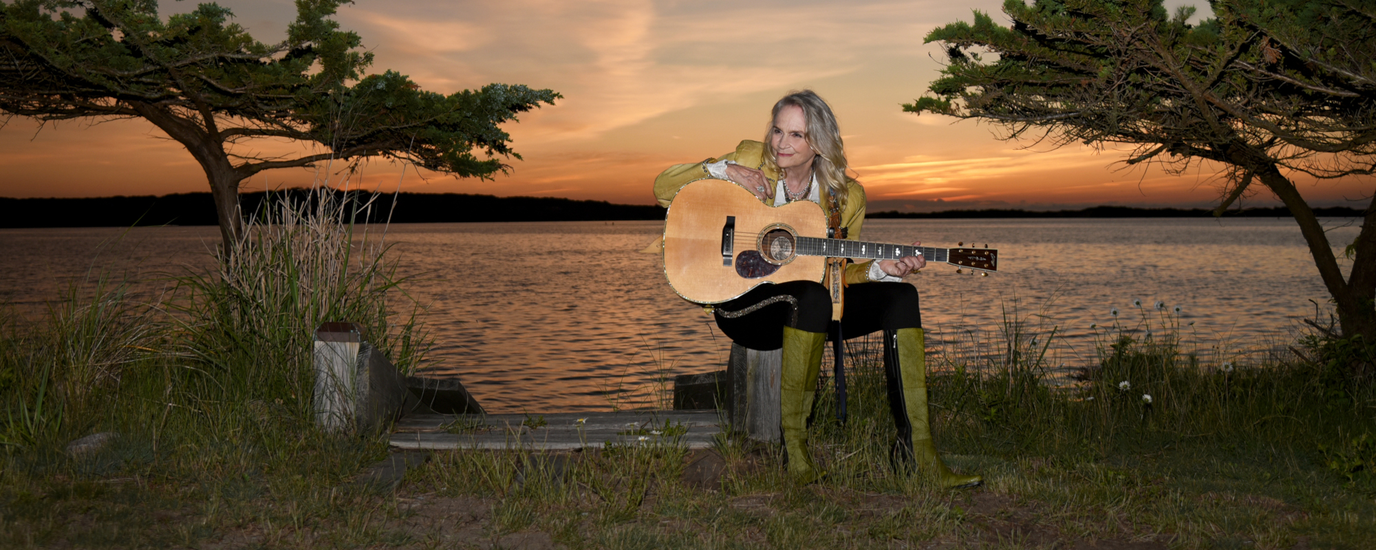 Review: Kate Taylor Makes Stunning Return - American Songwriter