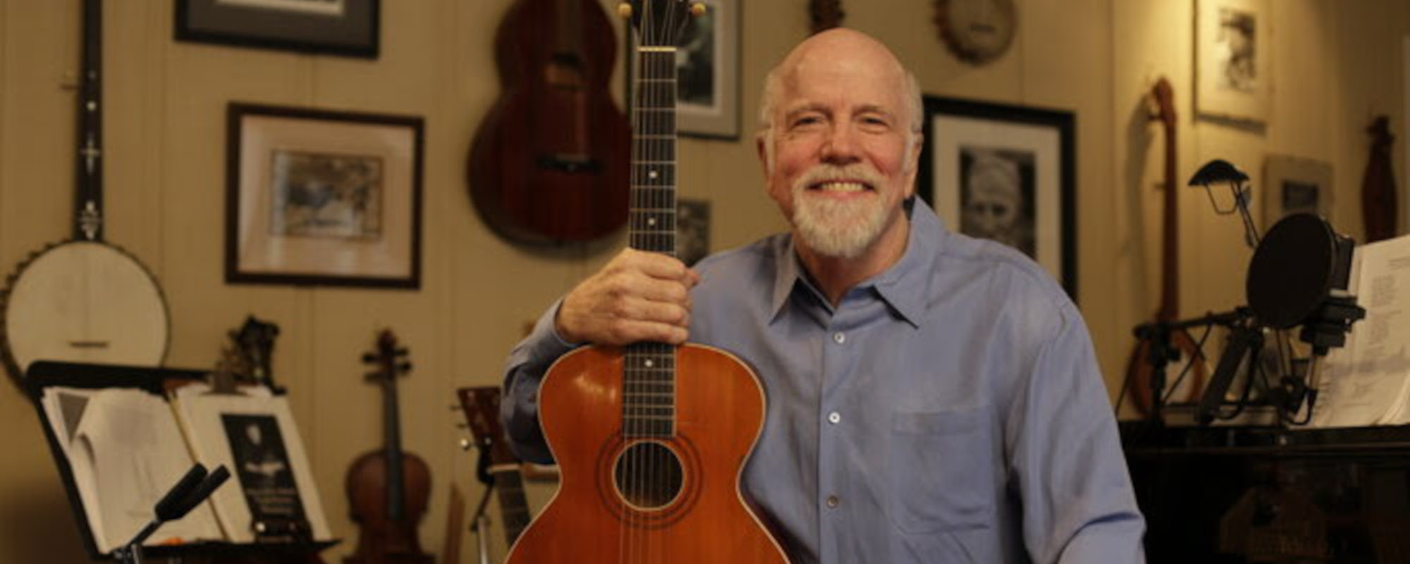 Review: John McCutcheon Shares Songs of the Heart