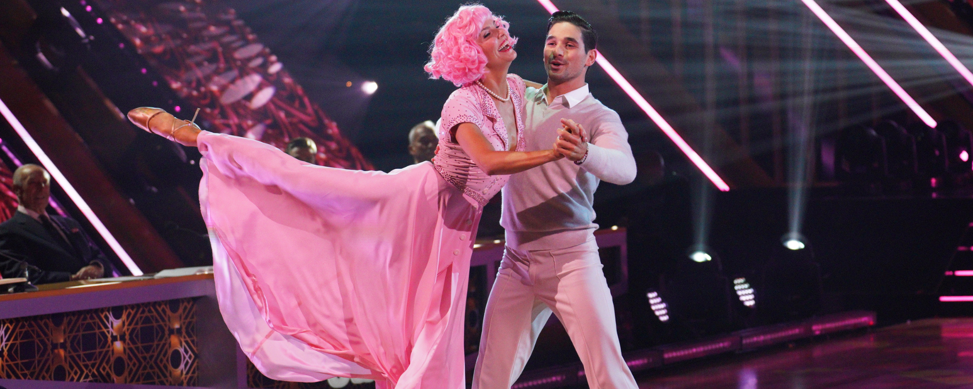 Frankie Avalon Surprises Amanda Kloots and Alan Bersten on ‘DWTS’ to Perform “Beauty School Dropout” from ‘Grease’