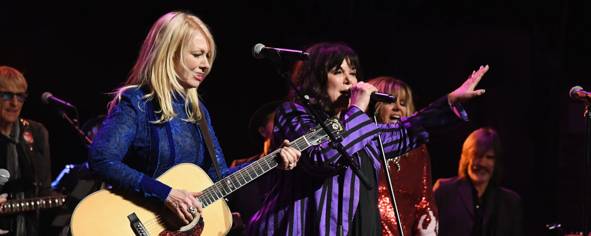 Heart’s Wilson Sisters Reunite Onstage at Ann Wilson’s Concert Tuesday in California