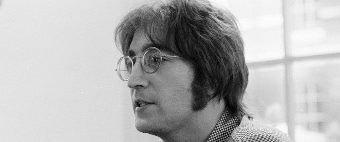 John Lennon being interviewed by journalist Steve Turner of Beat Instrumental magazine, Apple Records, London, 19th July 1971.