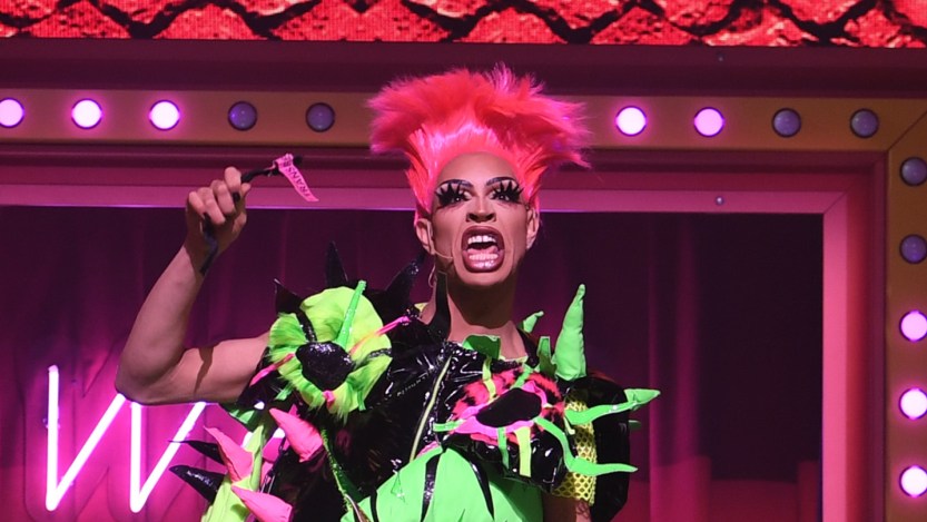 Yvie Oddly