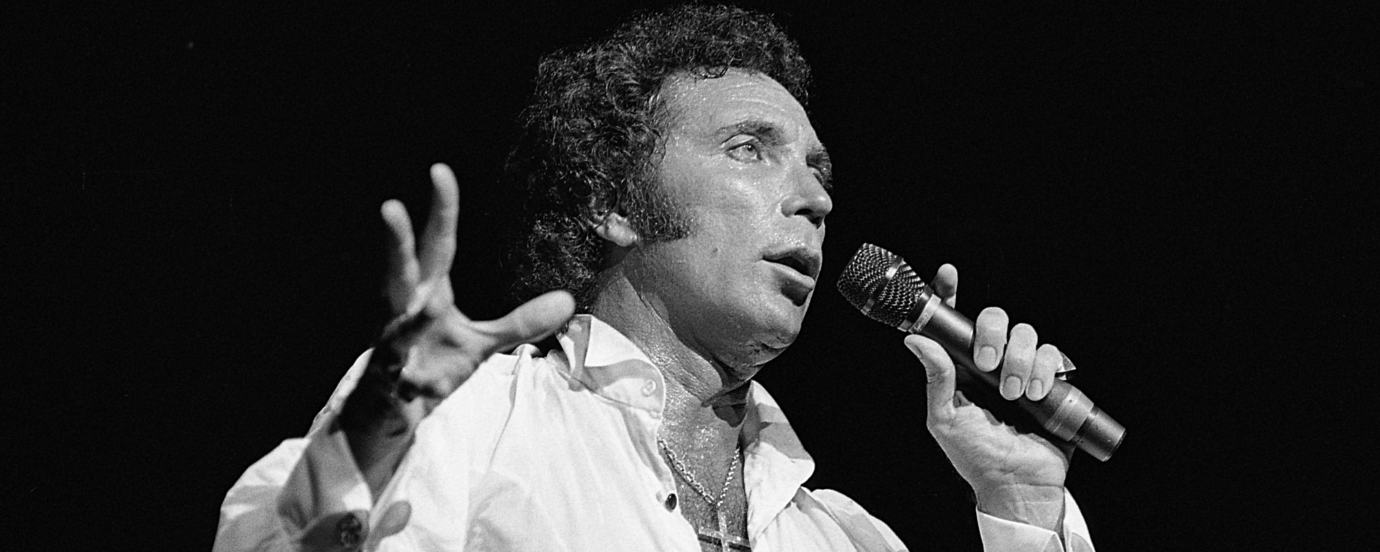 Tom Jones: ‘What’s New Pussycat?’ Was a ‘Backhanded Compliment’
