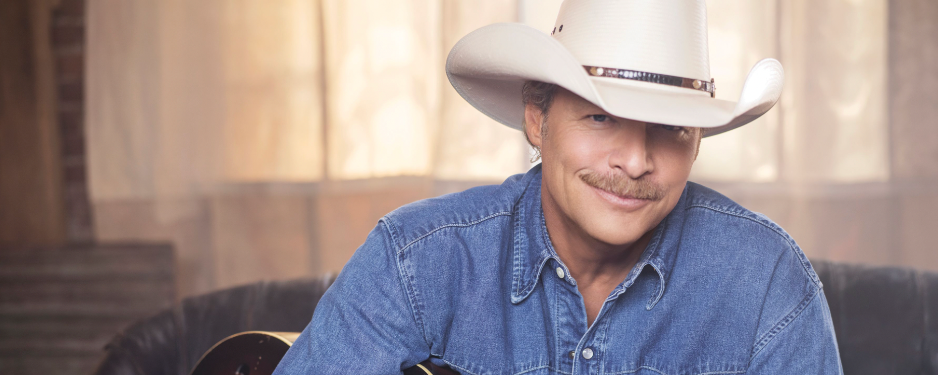 Alan Jackson Named Artist of a Lifetime for CMT 'Artists of the