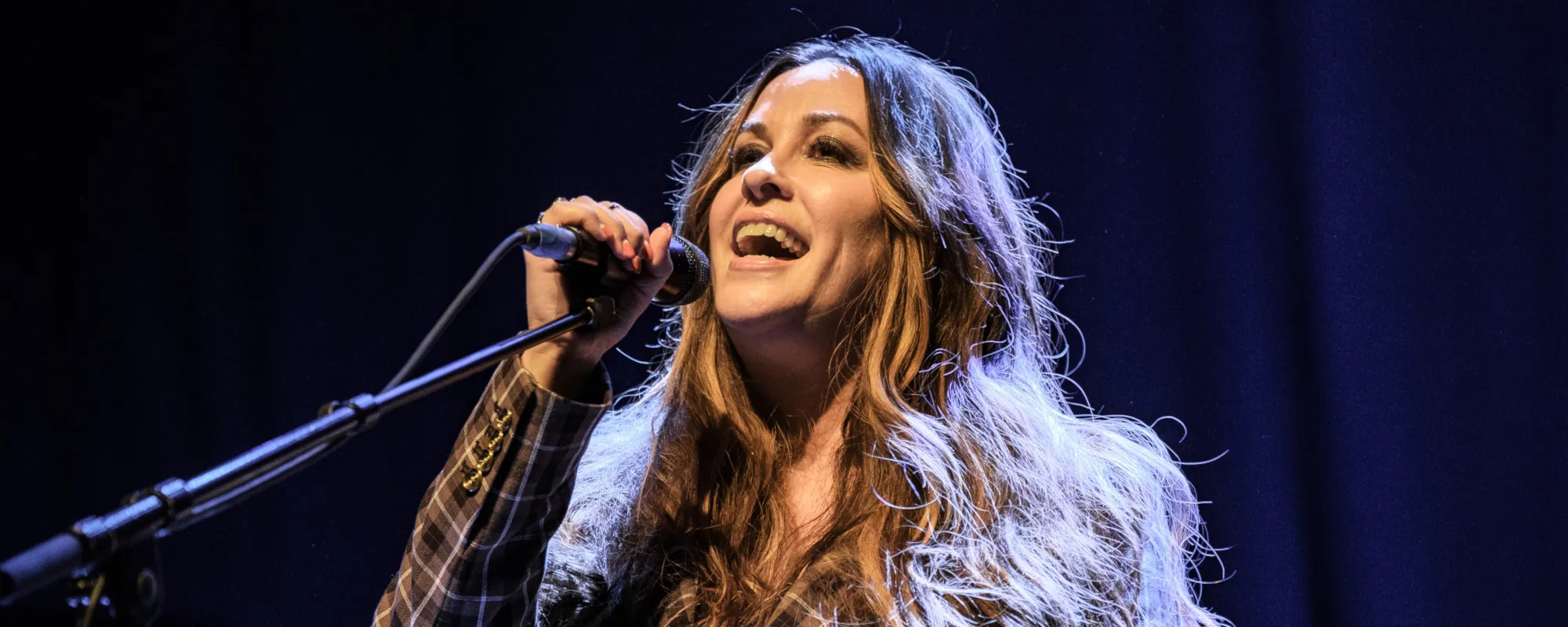 Alanis Morissette Gifts a Cover of ‘Little Drummer Boy’