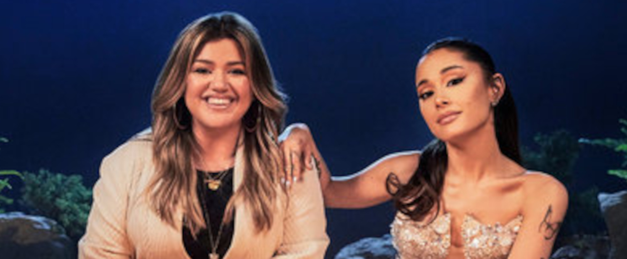 Kelly Clarkson and Ariana Grande Face-Off in Singing Battle on New Jimmy Fallon-Hosted Show