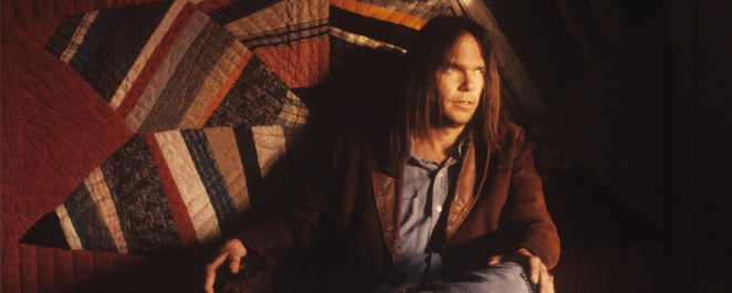 5 Fascinating Facts About Neil Young’s ‘Harvest’ in Honor of the Anniversary of the 1972 Album Reaching No. 1