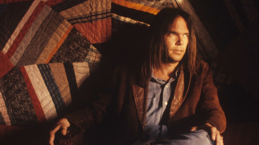 5 Fascinating Facts About Neil Young’s ‘Harvest’ in Honor of the Anniversary of the 1972 Album Reaching No. 1