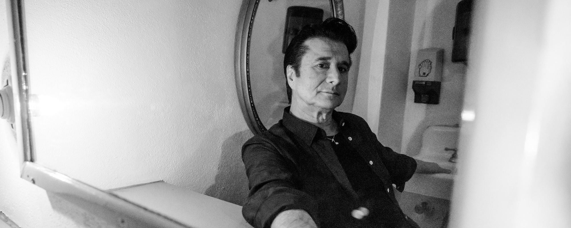 Steve Perry Shares Personal Christmas Memories Around the Songs of ‘The Season’