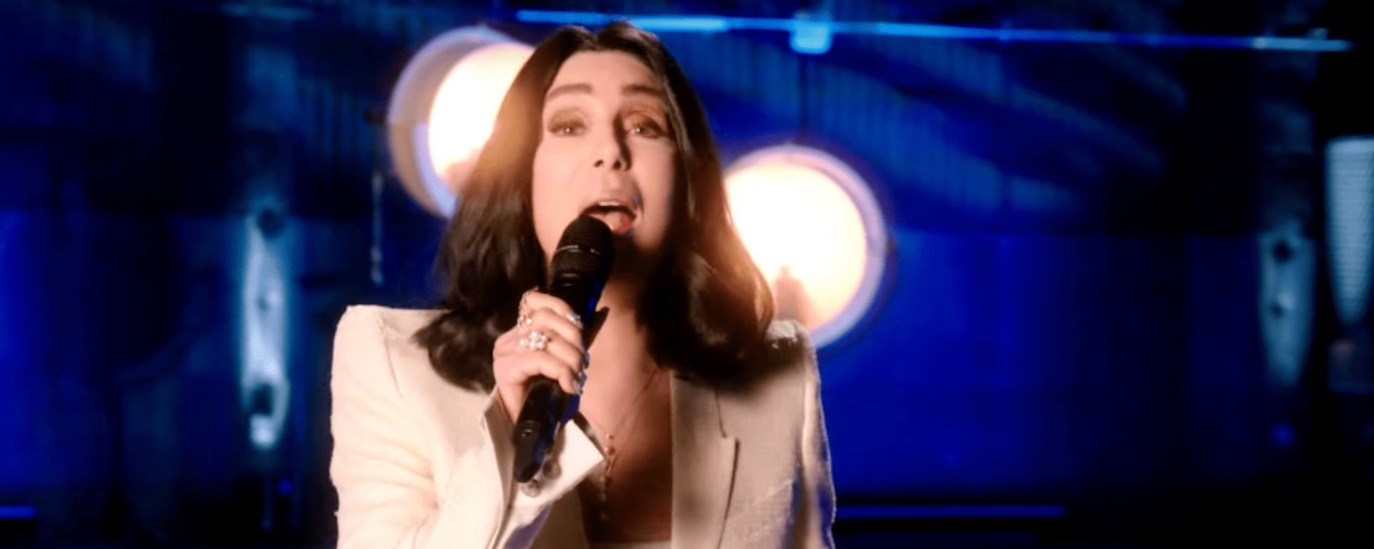Cher Sings ‘Golden Girls’ Theme Song, Honoring the Late Betty White on TV Tribute