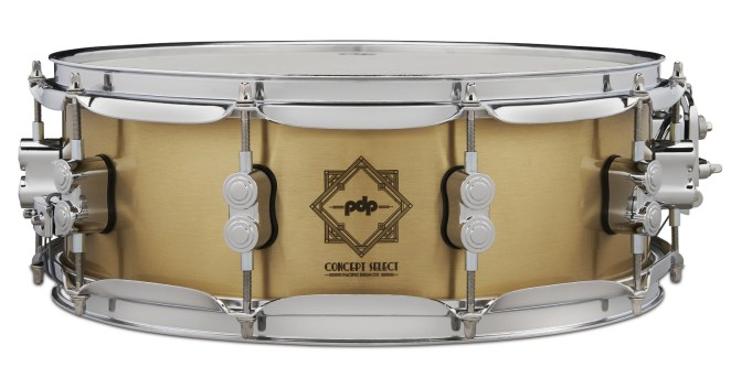 DISC Pearl LTD Edition 14 x 5.5'' Universal Brass Snare Drum