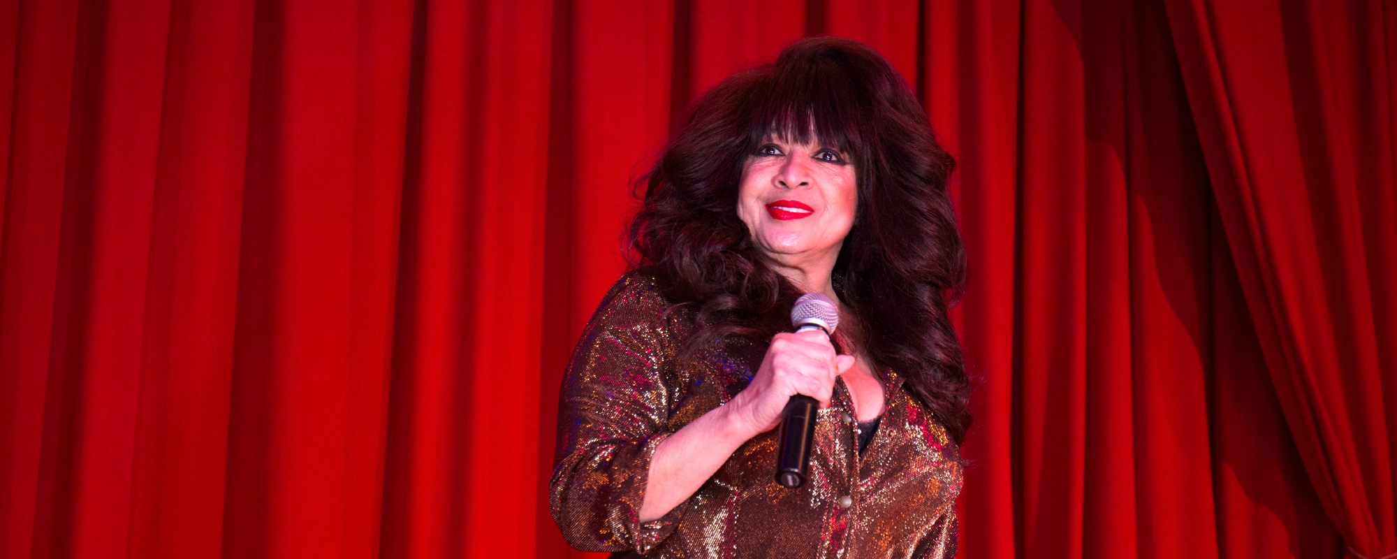 Fans React to the Passing Of Famed Singer Ronnie Spector