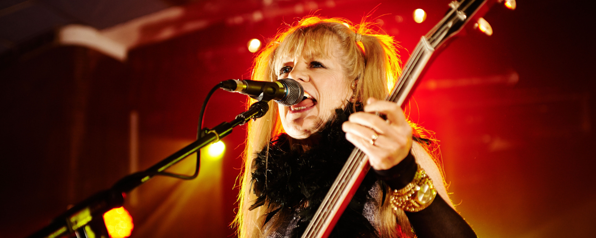 3 One-Hit Wonders From the 1980s That Get Me out of Bed