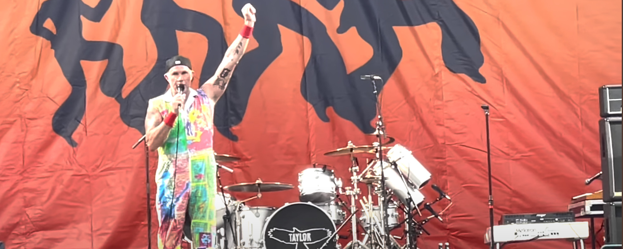 Red Hot Chili Peppers Chad Smith Pays Tribute to Taylor Hawkins