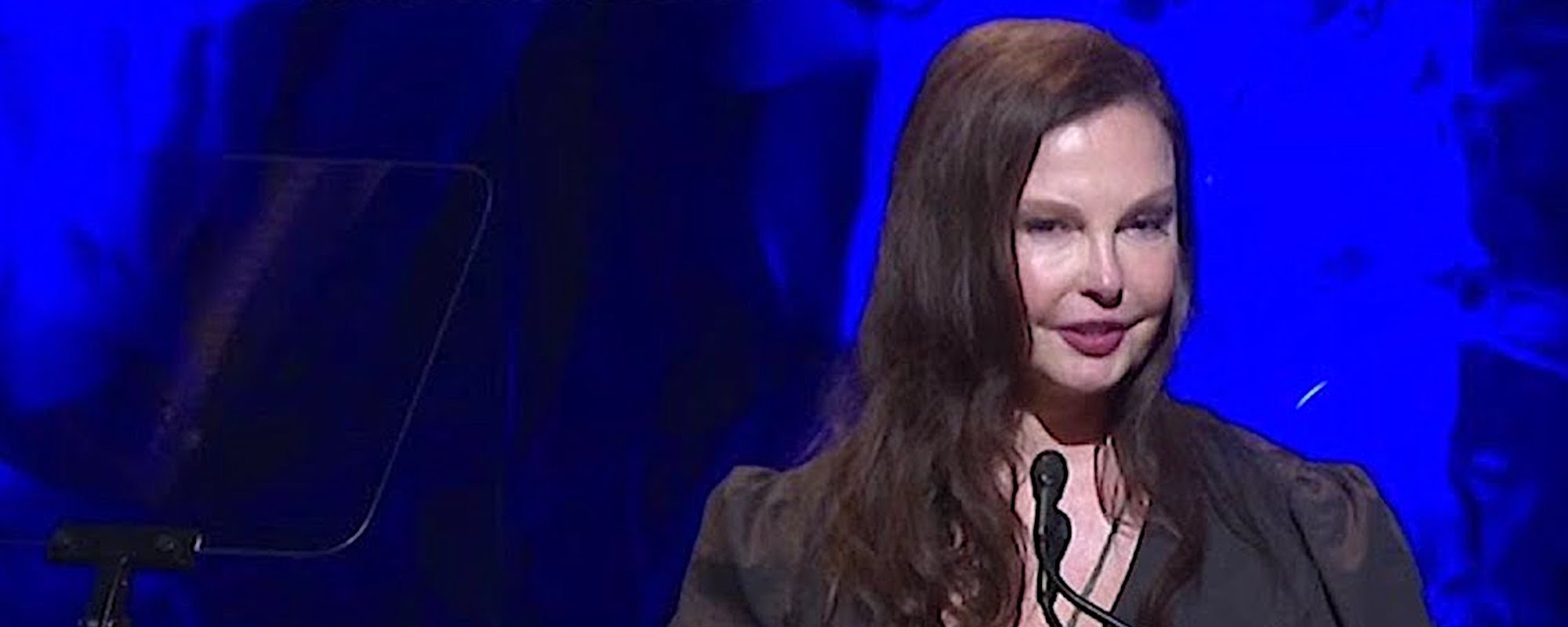 Ashley Judd Shares Touching Tribute to Mom Naomi: “Be Free, My Beautiful Mother.”