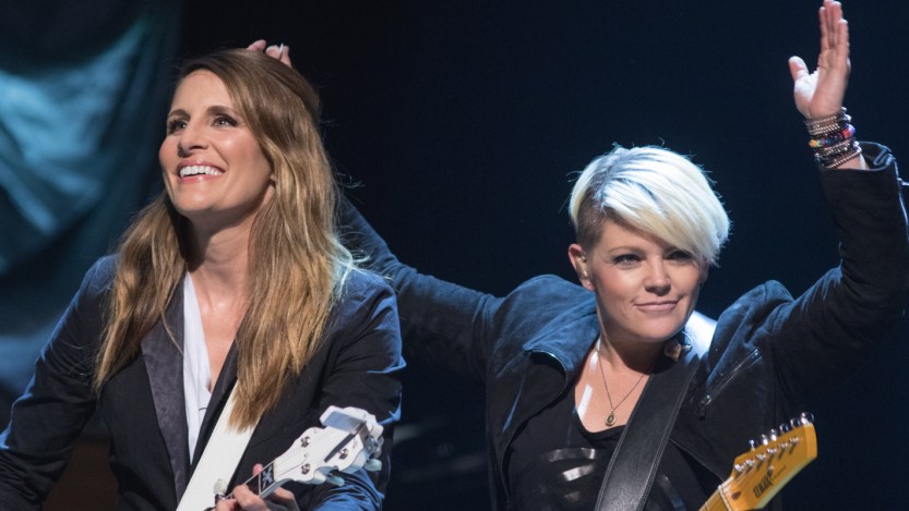 Natalie Maines Net Worth in 2023 How Rich is She Now? - News