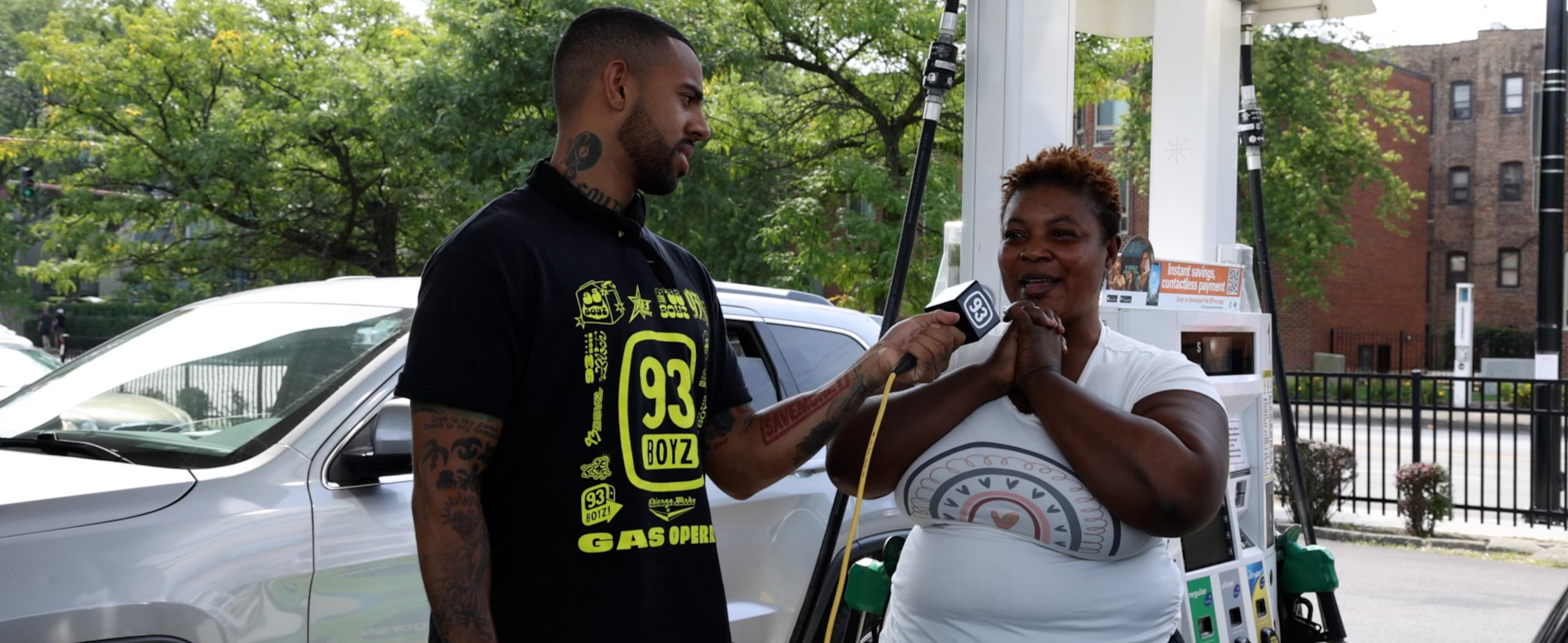 Vic Mensa Provides $10,000 in Free Gas to Drivers, Brings One Woman Near Tears