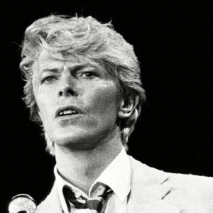 https://americansongwriter.com/wp-content/uploads/2022/10/David-Bowie-GettyImages-566791867.jpg?resize=300%2C300