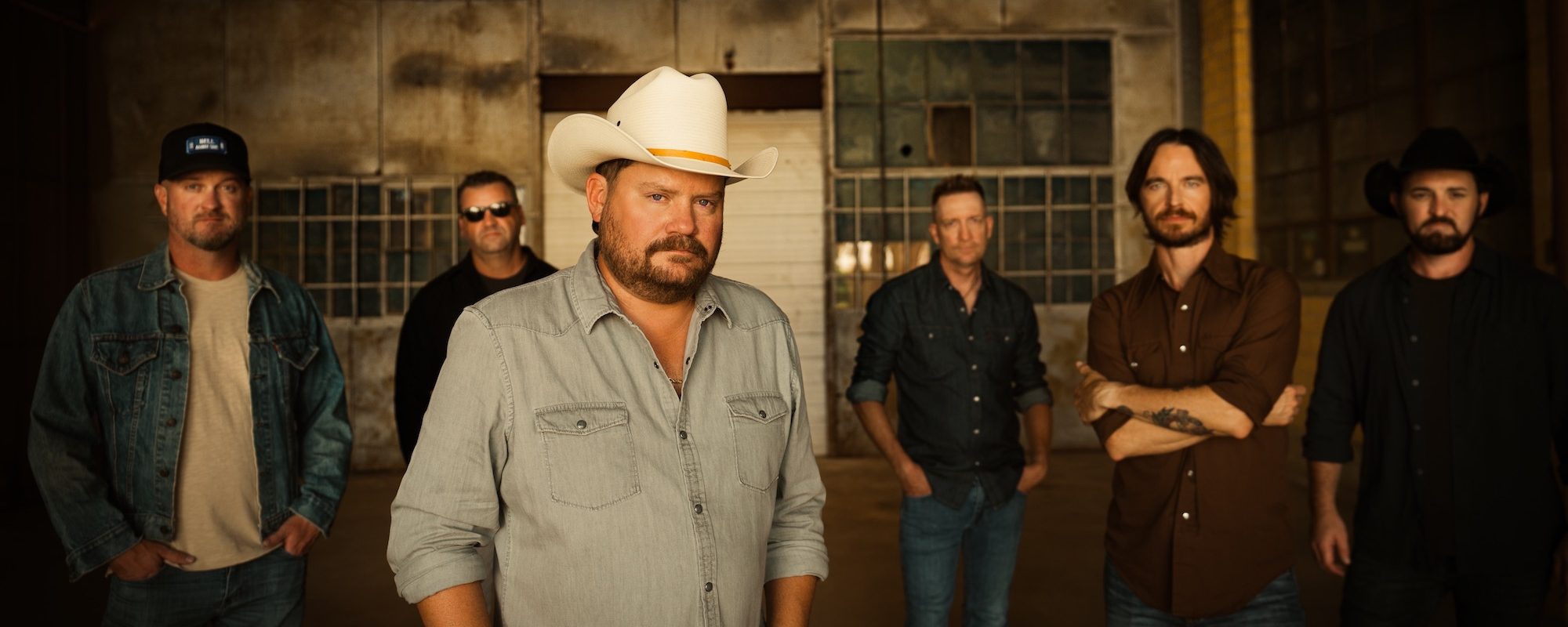 Randy Rogers Talks ‘Homecoming’ and 20 Years of Randy Rogers Band – “Our Youth is All Wrapped Up Into a Record”