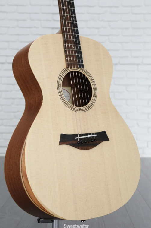 The 5 Best Acoustic Guitars For Beginners {2022}