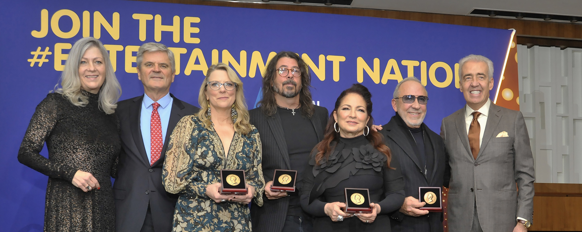 Dave Grohl, Gloria Estefan Bestowed with James Smithson Bicentennial Medals