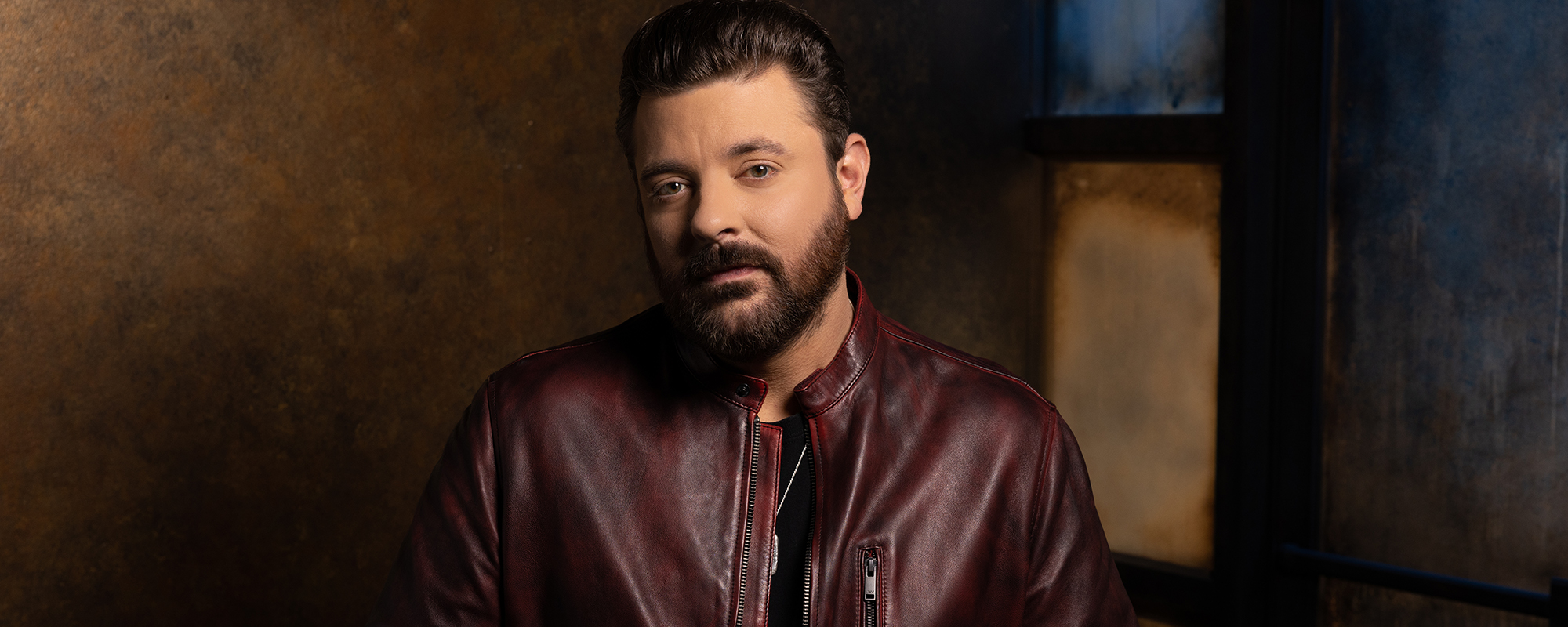 Exclusive: Chris Young Shares Behind-the-Scenes “Looking for You” Clip