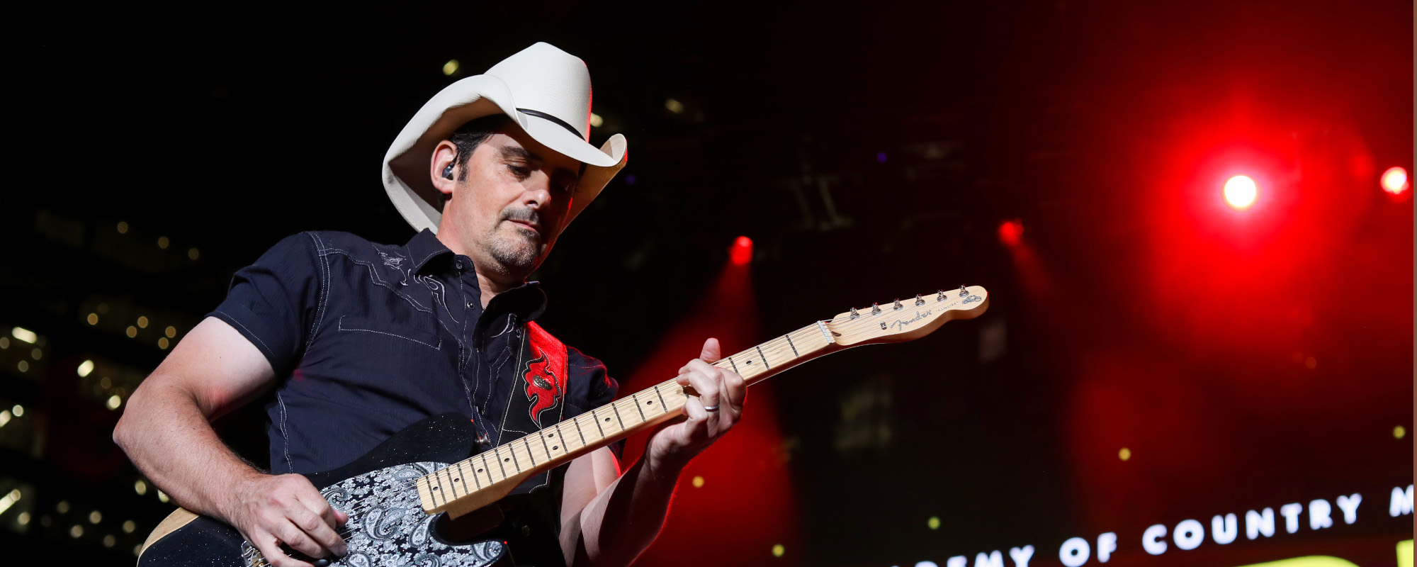7 Pedals Included in Brad Paisley’s Rig