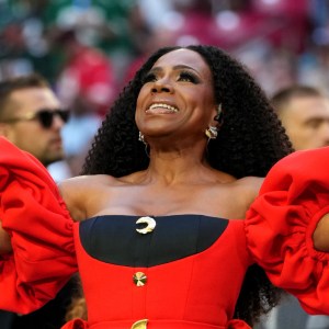 Sheryl Lee Ralph Performs 'Lift Every Voice and Sing' at Super