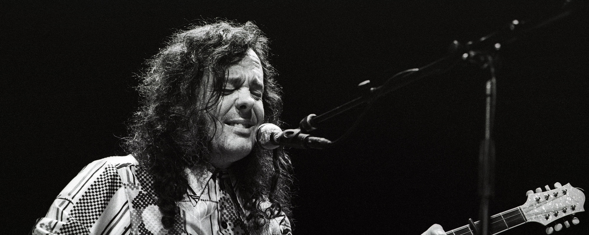 Peter Frampton, Stephen King & More React to David Lindley’s Passing: “The Man Was a Giant”