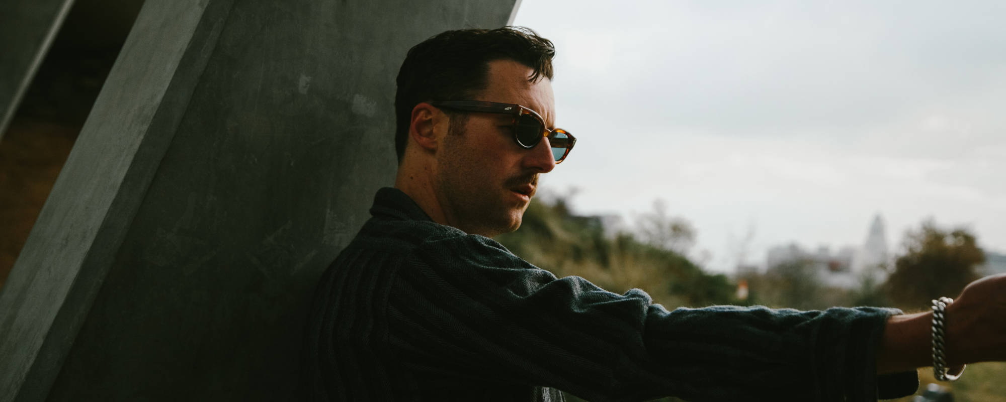 Review: Nick Waterhouse Shifts to a More Reflective Approach on 'The Fooler' - American Songwriter