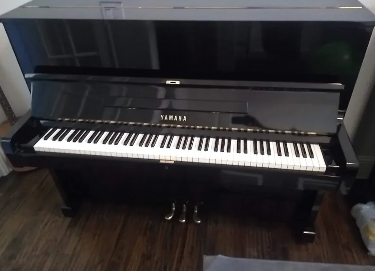 7 Best Upright Pianos of 2024 + Types of Upright Pianos