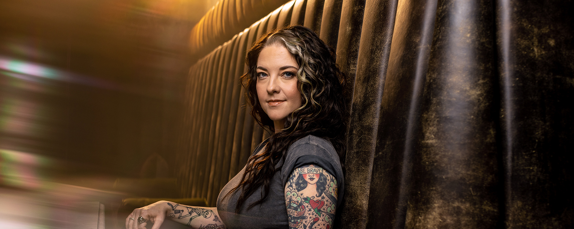 Ashley McBryde Stuns with CMA Fest Performance of “Light On In the Kitchen” (Watch)