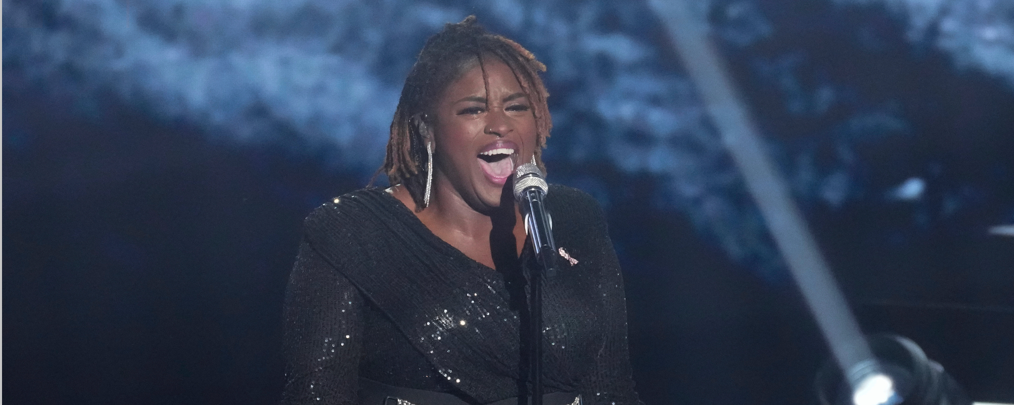 Lucy Love Gets Standing Ovation from Judges for Original Song “Boulders” on ‘American Idol’