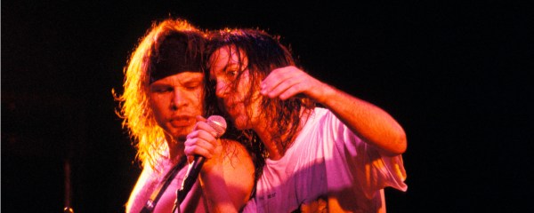 Behind the Tragic True Stories that Inspired the Pearl Jam Song “Jeremy