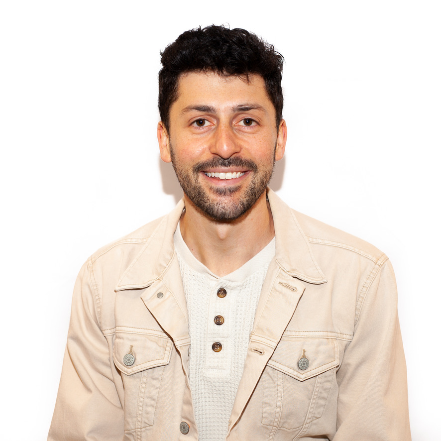 Adam Grossman (A&R, Atlantic Records and APG Publishing): Adam Grossman is a Los Angeles based Senior Director of A&R at Atlantic Records and APG Publishing. He has worked with artists such as Jason Derulo, Jax, David Guetta, Ava Max, 24kgoldn, Faouzia, maryjo and many more.