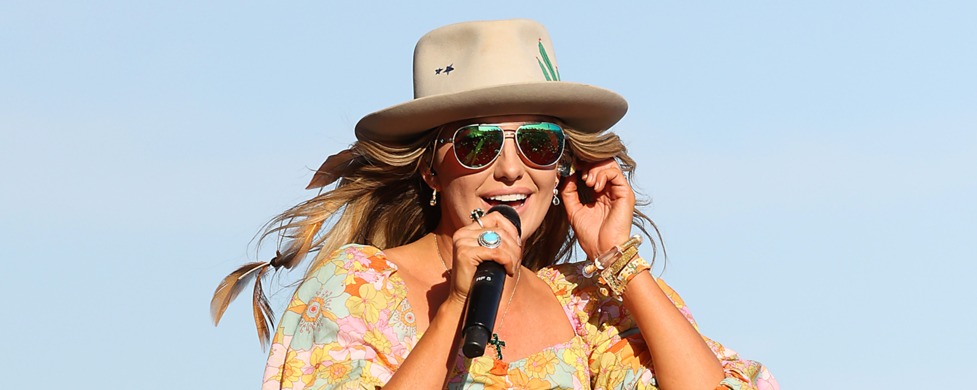 Lainey Wilson Talks New Music Video for Breezy Track, “Grease” 100.9