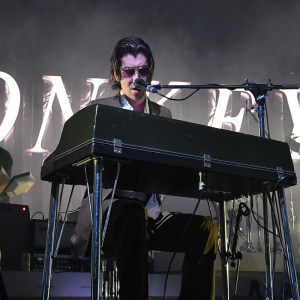 Arctic Monkeys play 'A Certain Romance' in Sheffield
