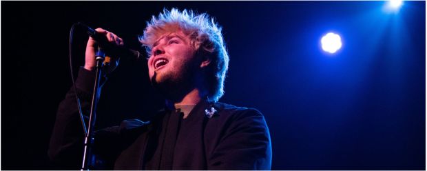 Alex Warren Announces First Headlining Shows in California | 100.9 The