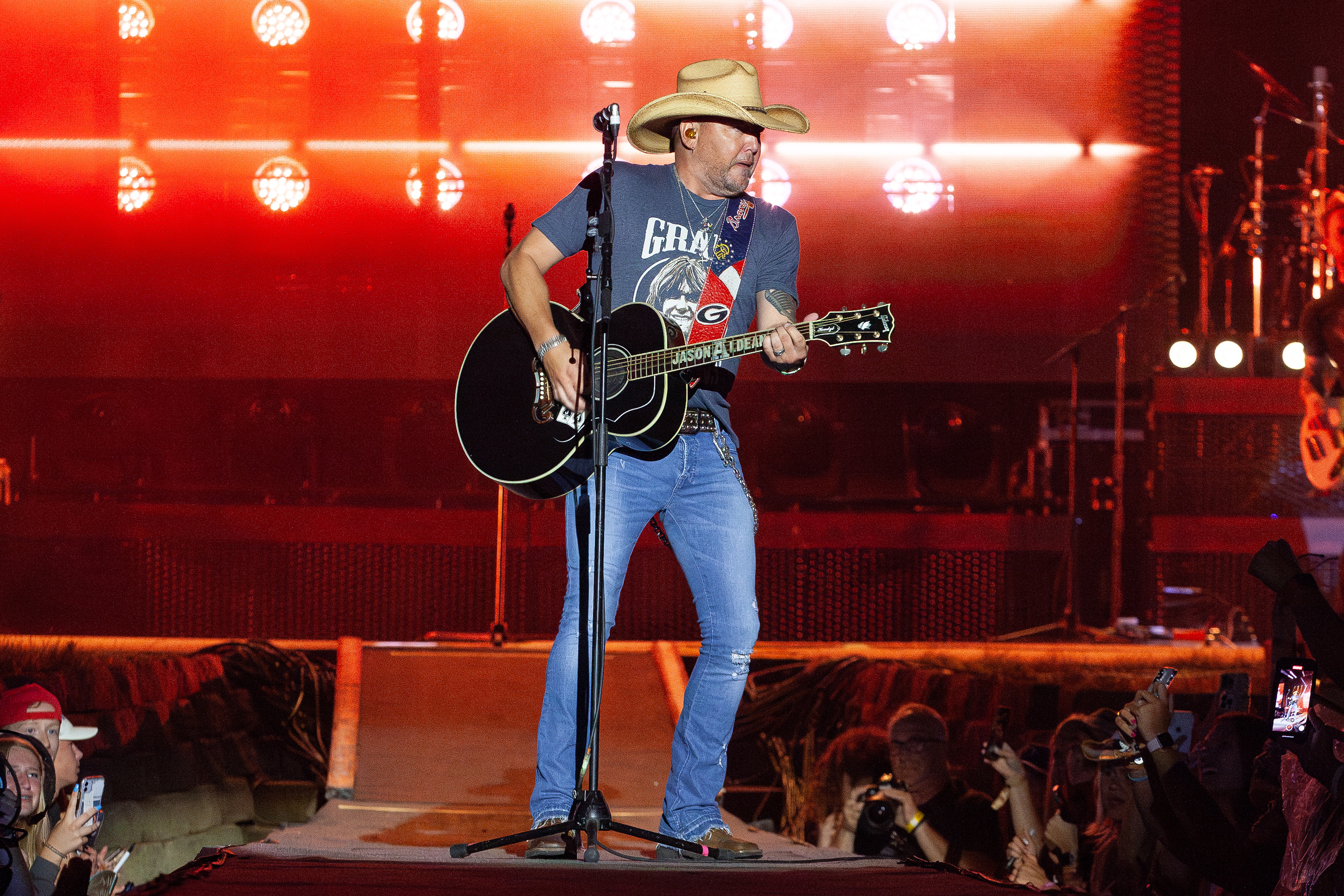 Jason Aldean's courthouse location for 'Small Town' music video defended by  production company
