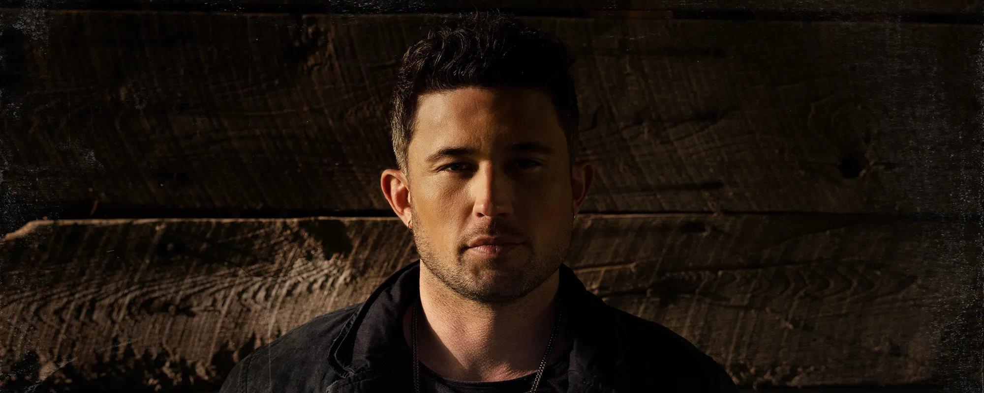 Michael Ray Opens Up About ‘Dive Bars & Broken Hearts’ EP