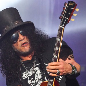 Slash dishes on forthcoming all-star blues album, movie projects and bond  with new collaborator Demi Lovato: 'We had that relate to — we were both  struggling addicts