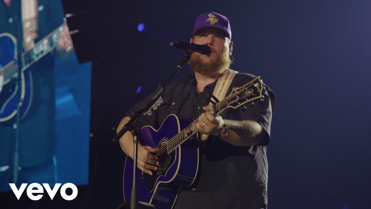 Luke Combs’ “Fast Car” Cover Goes Platinum 100.9 The Grade Classic