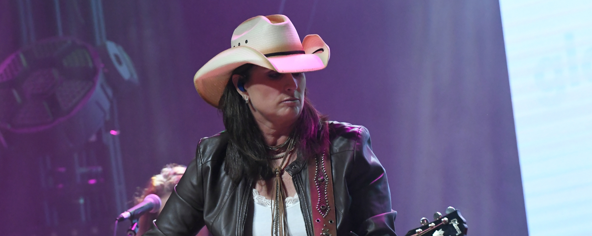 8 Terri Clark Songs Every ’90s Country Fan Knows By Heart