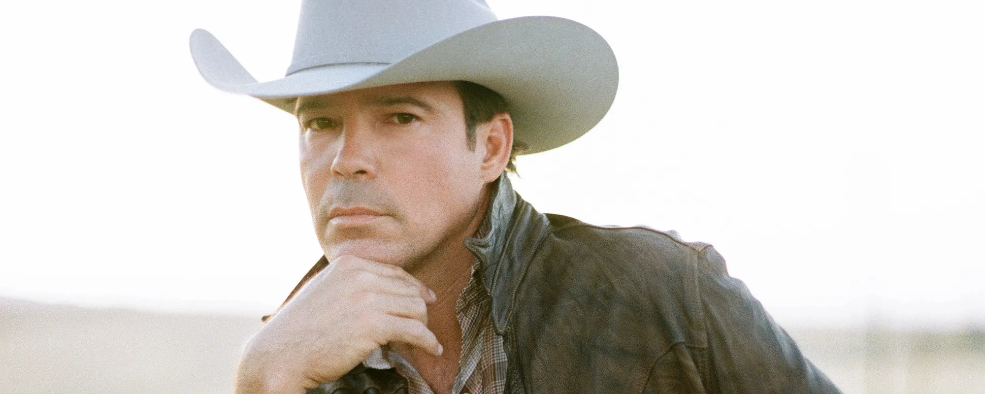 7 Clay Walker Songs Every ’90s Country Fan Knows By Heart