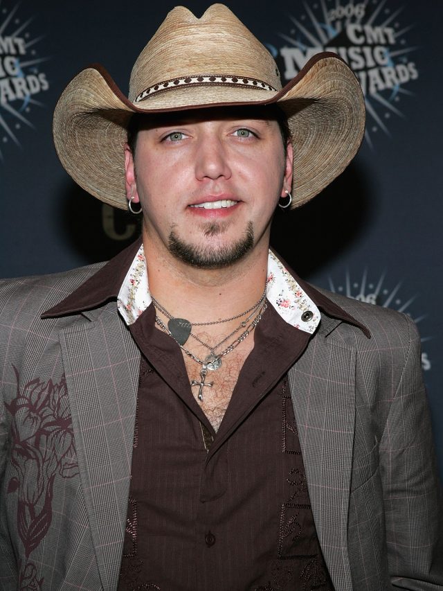 The Iconic Career Of Jason Aldean In 9 Photos American Songwriter