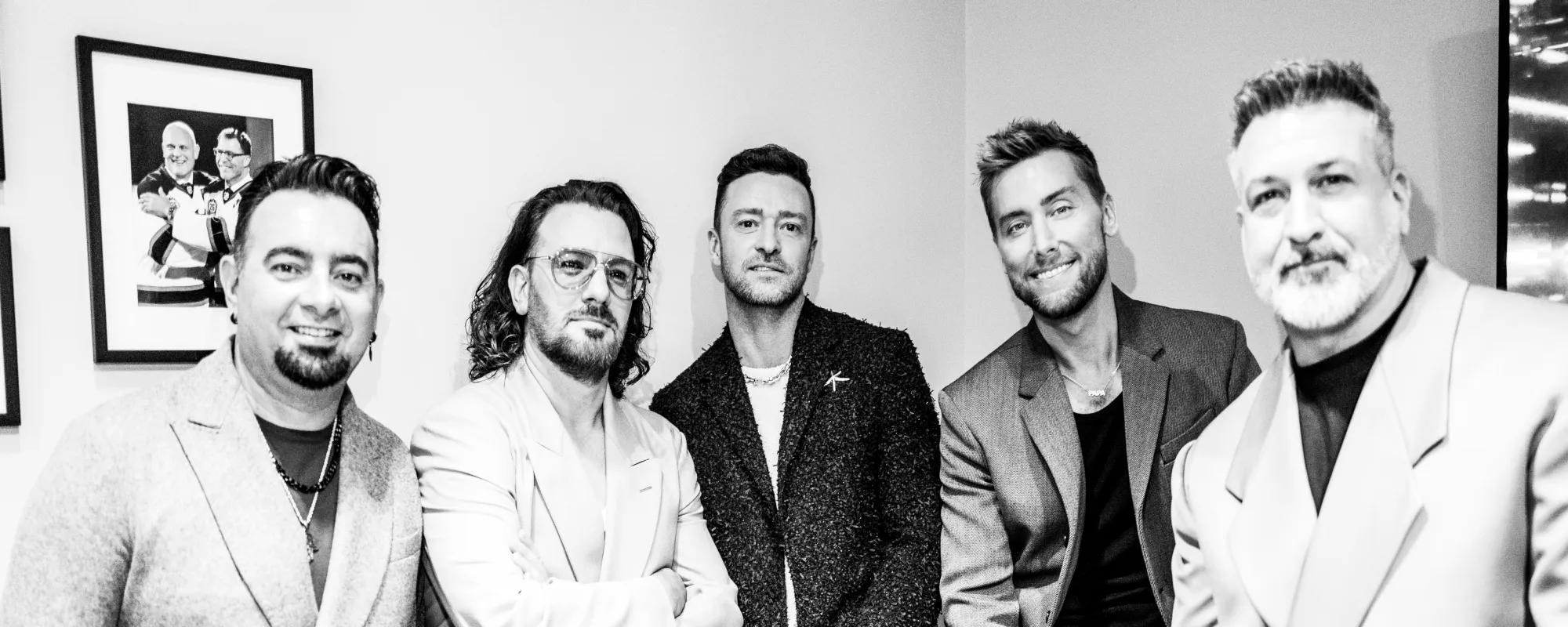 *NSYNC Recreate Old Photo in Celebration of Their Reunion