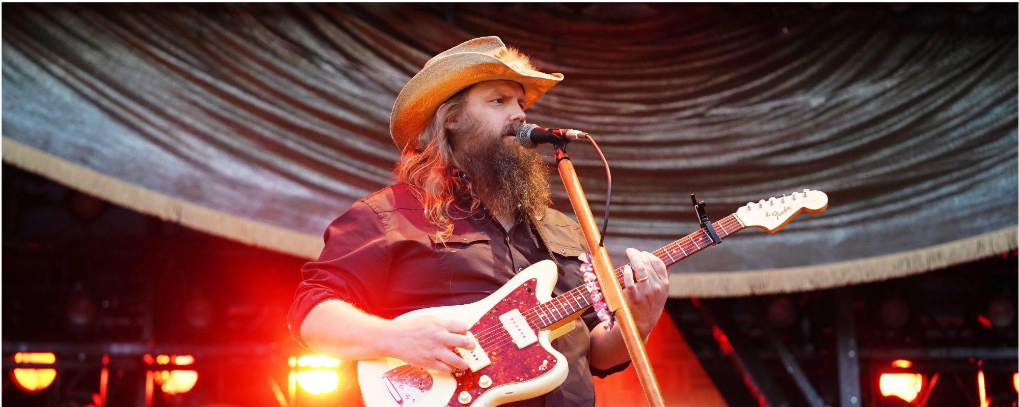 Chris Stapleton Extends All-American Road Show Tour into 2024, Brings Along Willie Nelson, Lainey Wilson, and More